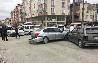 Tekirdağ’da zincirleme kaza, 3 araç birbirine...