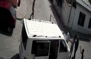 Teyzesinin oğlunu öldürüp yengesini yaralayan...
