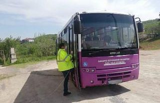Toplu taşıma araçları ve duraklar dezenfekte ediliyor
