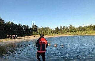Torunlarını kurtardı, kendi boğuldu