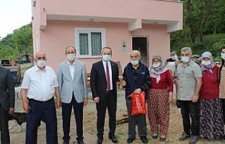 Tosya Kaymakamlığı hasta vatandaşa ev yaptı