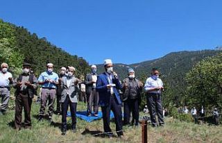 Tosyalılar yağmur duasına çıktı