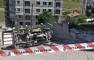 Tüp arabası devrildi faciadan dönüldü