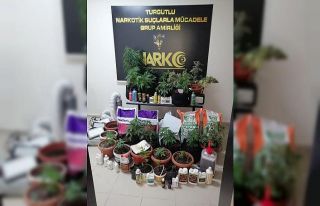 Turgutlu’da “esrarlı eve” baskın