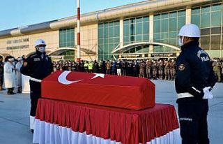 Türkiye-İran sınırında şehit olan polis memleketi...