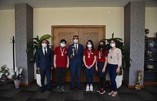 Türkiye Okullar Arası Zeka Oyunları şampiyonu...