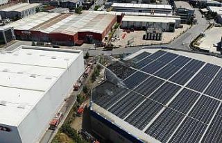 Tuzla’da lojistik firmasının deposunda korkutan...