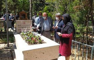 Uşak’ta Ramazan Bayramı’nda şehitler anıldı