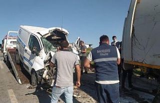 Uşak’ta zincirleme trafk kazası; 1’i ağır...