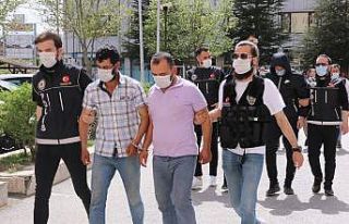 Uyuşturucu operasyonunda yakalanan 27 kişiden 5’i...