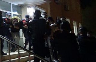 Uzman çavuşu darp ve gasp iddiasına 9 tutuklama