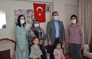 Vali Akıbıy’tan şehit ailesine ziyaret