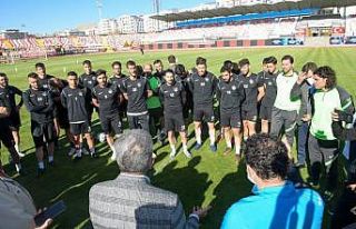 Vali Bilmez’den Vanspor’a moral ziyareti