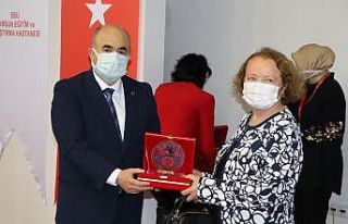 Vali Dağlı: "Korona ile mücadelenin baş aktörü...