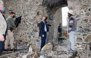 Vali Öner, Ardahan Kalesinde turizme yönelik yapılan...