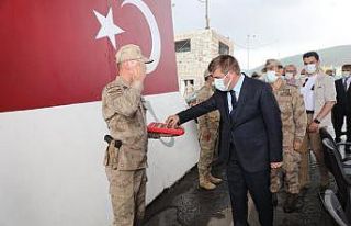 Vali Sarıibrahim’den bayram ziyaretleri