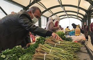 Vali semt pazarını denetledi