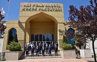 Vali ve rektör kampüste