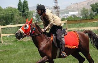 Van’da ata sporu biniciliğe ilgi arttı