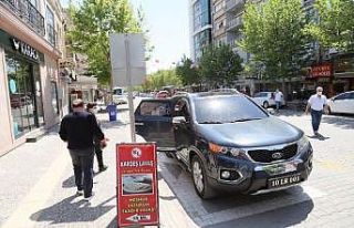 Vatandaşa makam aracıyla aşı servisi