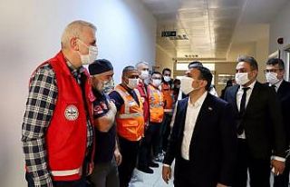 Vefa ekipleri çalışmalarını sürdürüyor