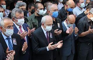 Vekil Sertel’in gazeteci eşi son yolculuğuna uğurlandı