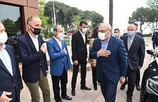 Vekil Yediyıldız’dan Başkan Tavlı’ya ziyaret