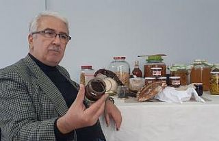 Virüsten korunmak için tükettiği gıdaları kendisi...