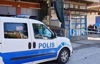 Yaşlı adam evinde ölü bulundu