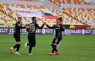 Yeni Malatyaspor, Galatasaray maçına siyah formayla...