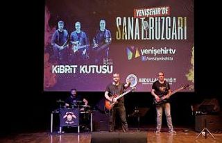 Yenişehir Belediyesinin yerel sanatçılara desteği...