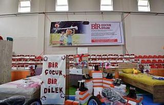 Yetim ve öksüz çocukların dilekleri bayram hediyeleri...