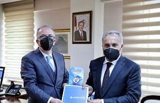 YOBÜ Rektörü Karadağ, Rektör Uzun’u ziyaret...