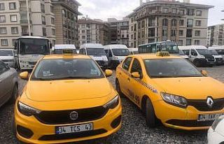 Yol verme kavgasında taksiciyi “Muşta” ile dövdü