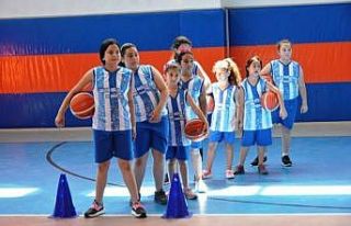 Yunusemre’den basketbola davet