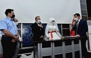 Zabıta çiftin nikahını Başkan Hasan Kılca kıydı