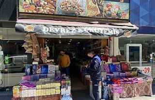 Zabıtadan sosyal mesafe maske denetimi