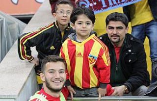 10 yaşındaki ‘Kayserili Messi’ çalımlarıyla...