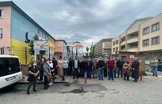 110 yıllık okulun satılacağını duyan mahalleli...