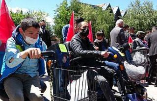 120 engellinin akülü araç ve tekerlekli sandalye...