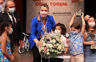 12. satranç turnuvasında 120 öğrenci ödülünü...