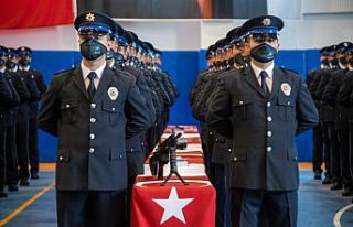257 polis adayı yemin ederek diplomalarını aldı