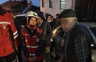 2 saat sonra ormanda bulunan yaşlı adam sevinçle...