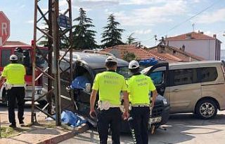 3 günlük evli çifti trafik kazası ayırdı