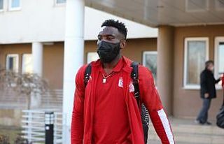 Aaron Appindangoye’nin tedavisi Fransa’da sürüyor