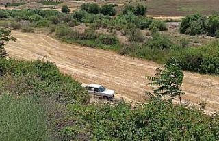 Adıyaman’da otomobil uçuruma yuvarlandı: 2 yaralı