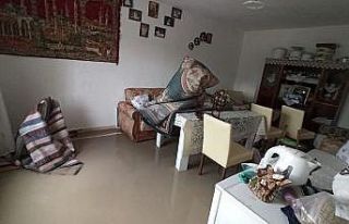 Afyonkarahisar’da 20 ev ve 10 ahırı sel bastı