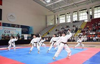 Afyonkarahisar’da ücretsiz spor okulları açıldı