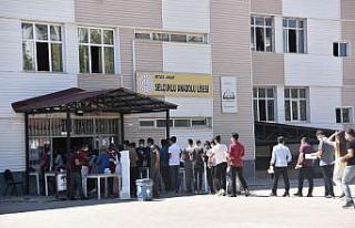 Ahlat’ta ilk defa YKS heyecanı yaşandı