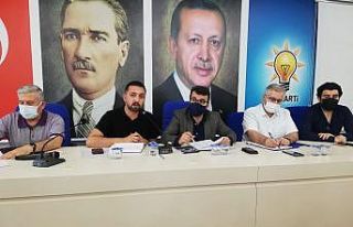 AK Parti Batman İl Başkan Gür mahalle başkanları...